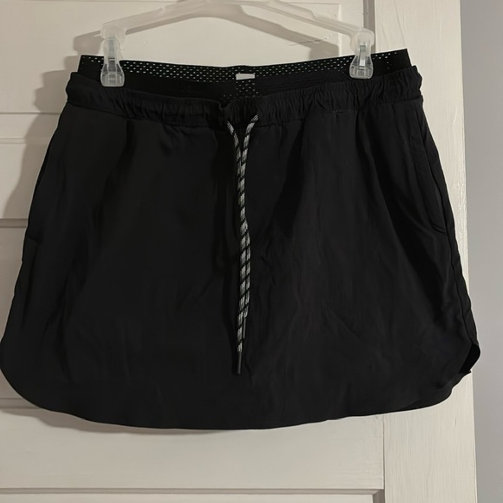 Athleta Crest Skort